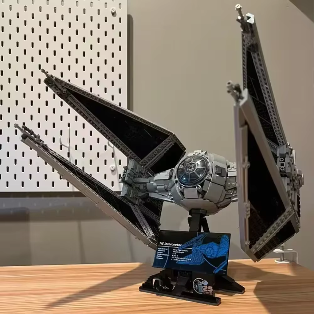 Advanced model kits for Adults: Build the 1,931-piece Starship Interceptor.